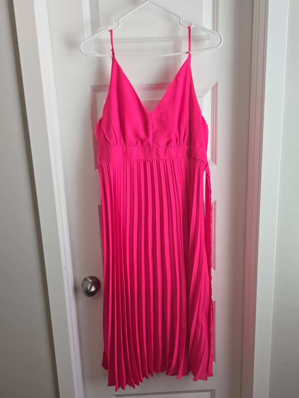 Jessica Simpson Hot Pink Pleated Spaghetti-Strap Midi Dress